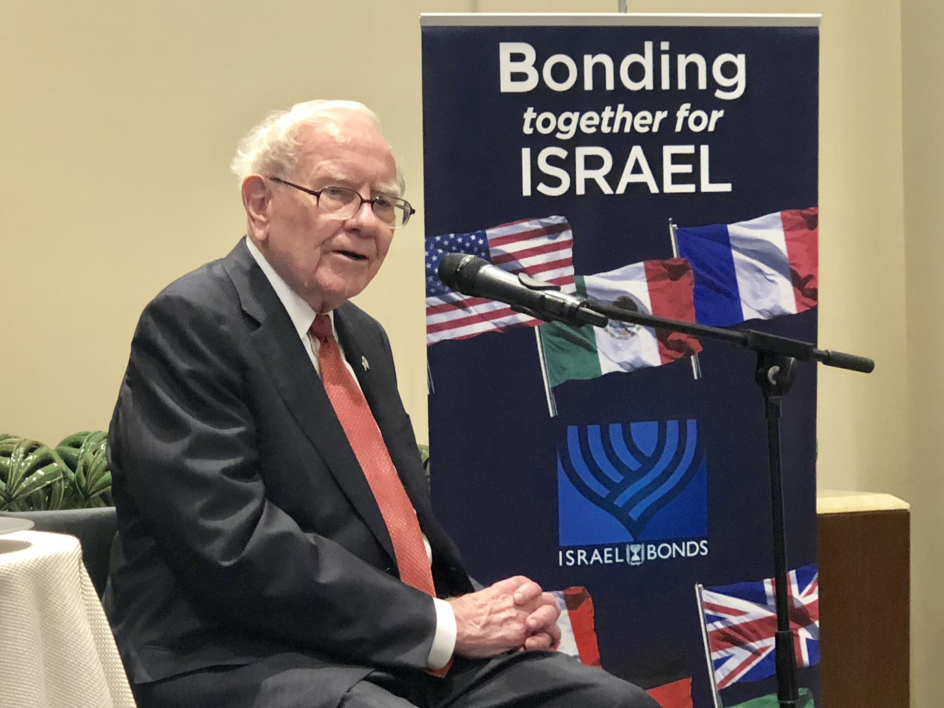 Warren Buffett's New Endeavor: Investing in Israel Bonds